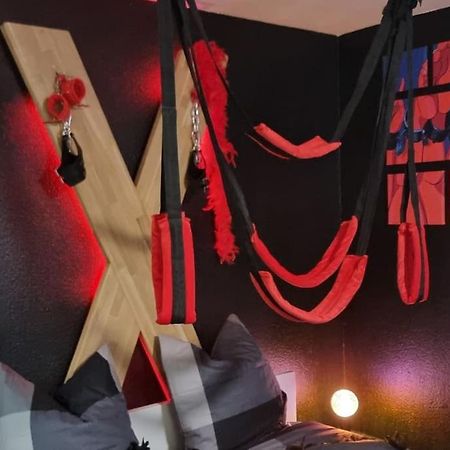 Le Coin Des Desirs Bdsm Apartman Strasbourg Kültér fotó