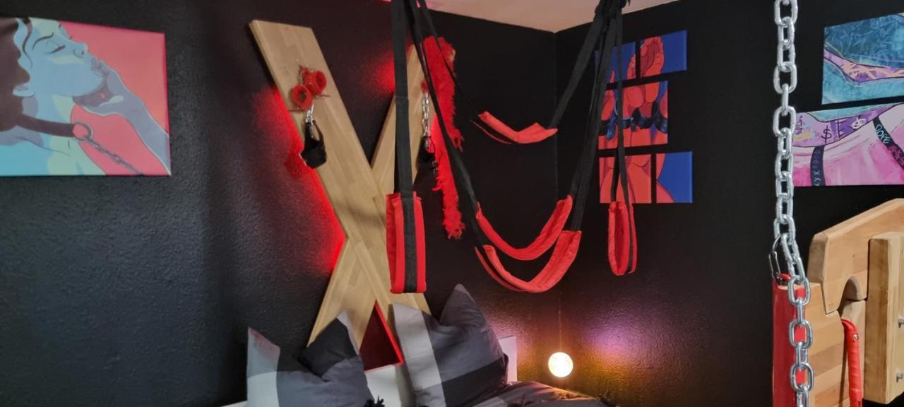 Le Coin Des Desirs Bdsm Apartman Strasbourg Kültér fotó