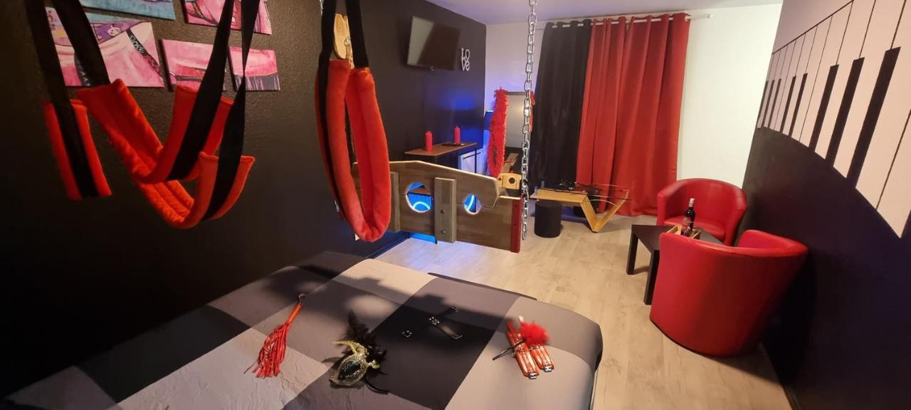 Le Coin Des Desirs Bdsm Apartman Strasbourg Kültér fotó